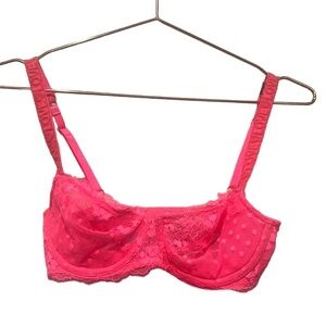 Victoria’s Secret neon, pink dream, angels, push-up bra without padding. NWT